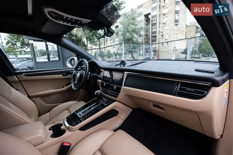 Внедорожник / Кроссовер Porsche Macan 2022 в Киеве