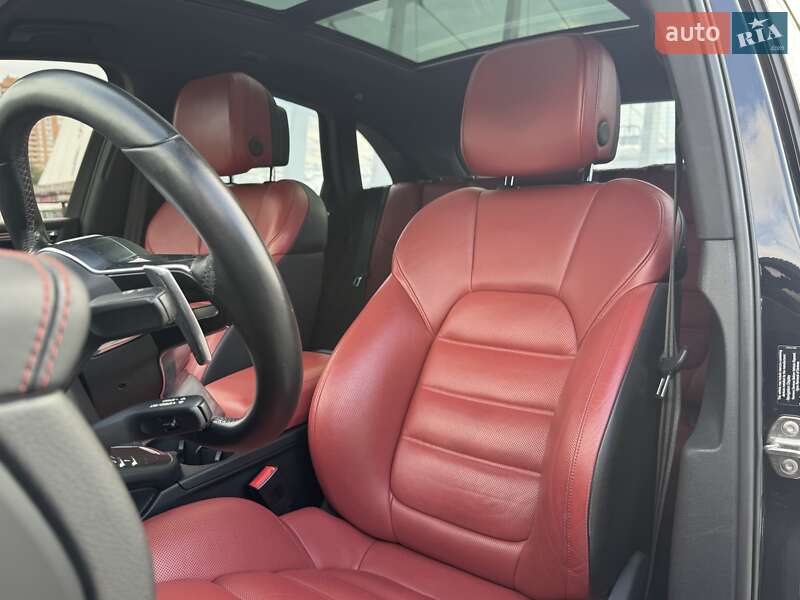 Внедорожник / Кроссовер Porsche Macan 2015 в Киеве