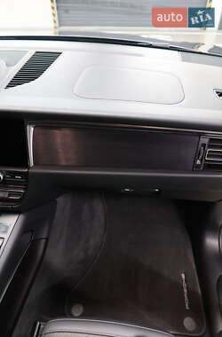 Внедорожник / Кроссовер Porsche Macan 2021 в 