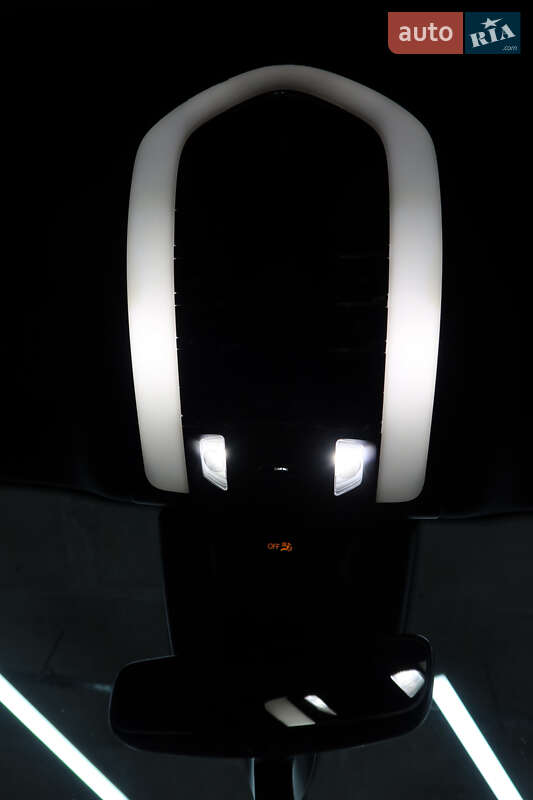 Внедорожник / Кроссовер Porsche Macan 2021 в Киеве