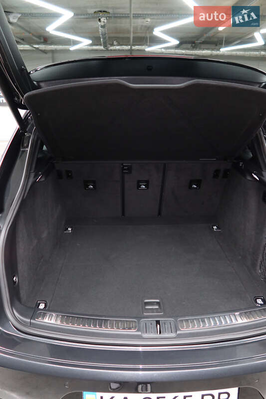 Внедорожник / Кроссовер Porsche Macan 2021 в Киеве