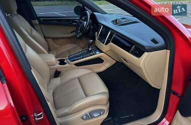 Внедорожник / Кроссовер Porsche Macan 2018 в 