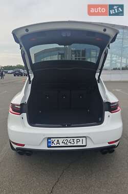 Внедорожник / Кроссовер Porsche Macan 2018 в Киеве