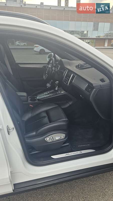 Внедорожник / Кроссовер Porsche Macan 2018 в Киеве