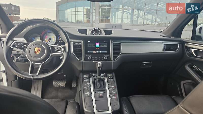 Внедорожник / Кроссовер Porsche Macan 2018 в Киеве