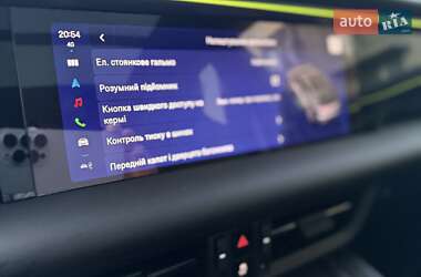 Внедорожник / Кроссовер Porsche Macan 2024 в 