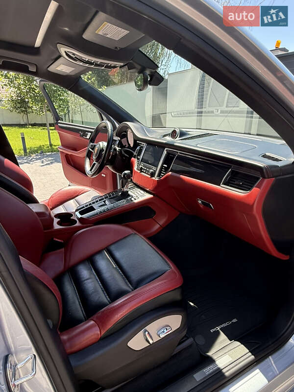 Внедорожник / Кроссовер Porsche Macan 2017 в Кропивницком