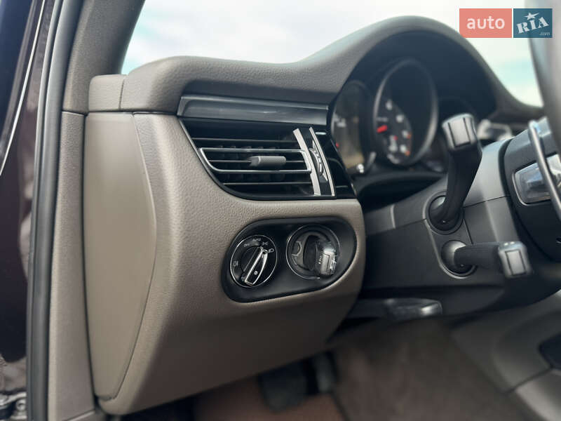 Внедорожник / Кроссовер Porsche Macan 2020 в Киеве фото 41 Внедорожник / Кроссовер Porsche Macan 2020 в Киеве