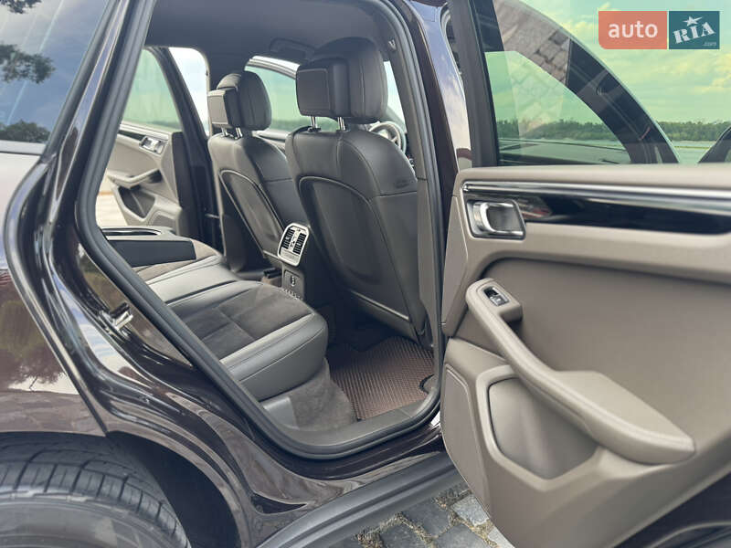 Внедорожник / Кроссовер Porsche Macan 2020 в Киеве фото 56 Внедорожник / Кроссовер Porsche Macan 2020 в Киеве