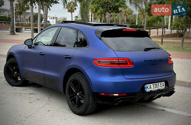 Внедорожник / Кроссовер Porsche Macan 2018 в 