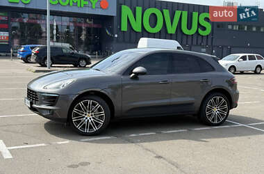 Внедорожник / Кроссовер Porsche Macan 2014 в 