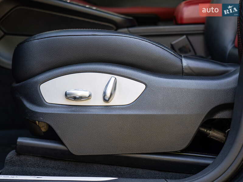 Внедорожник / Кроссовер Porsche Macan 2016 в Киеве фото 22 Внедорожник / Кроссовер Porsche Macan 2016 в Киеве