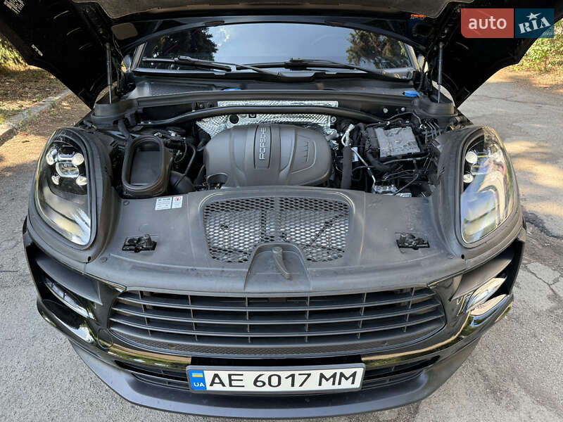 Позашляховик / Кросовер Porsche Macan 2020 в Дніпрі