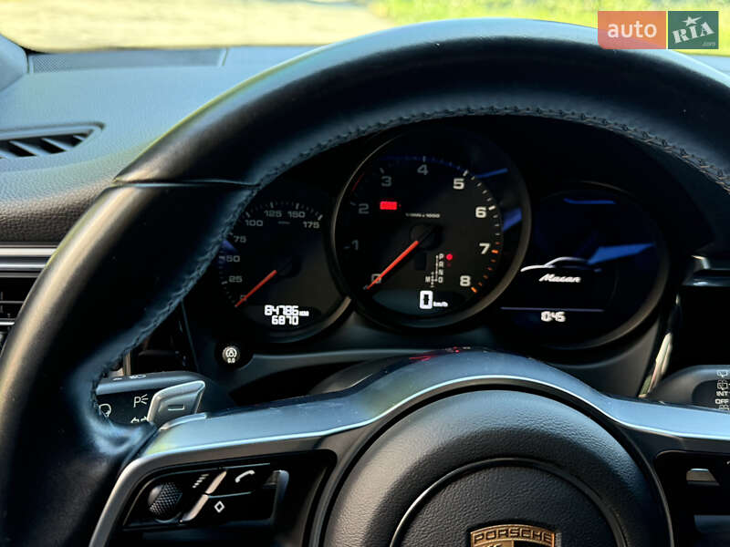 Позашляховик / Кросовер Porsche Macan 2020 в Дніпрі