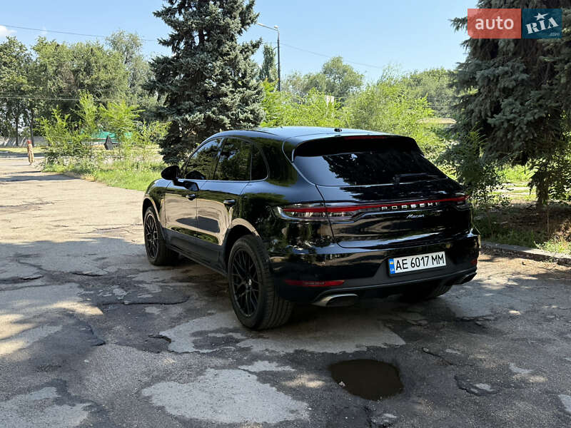 Позашляховик / Кросовер Porsche Macan 2020 в Дніпрі