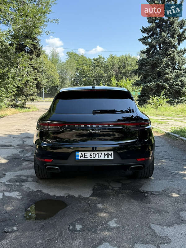 Позашляховик / Кросовер Porsche Macan 2020 в Дніпрі