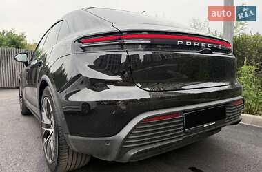 Внедорожник / Кроссовер Porsche Macan 2024 в 