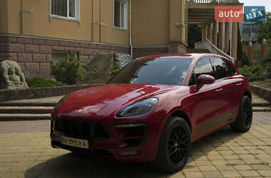 Внедорожник / Кроссовер Porsche Macan 2017 в 