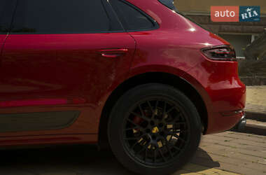 Внедорожник / Кроссовер Porsche Macan 2017 в 