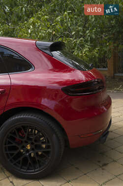 Внедорожник / Кроссовер Porsche Macan 2017 в 