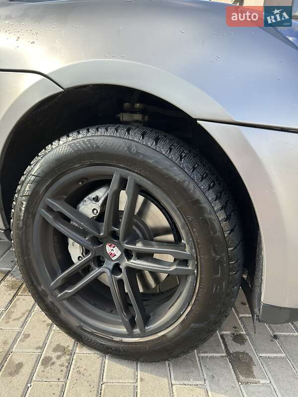 Внедорожник / Кроссовер Porsche Macan 2015 в Киеве