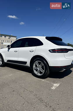Внедорожник / Кроссовер Porsche Macan 2020 в 