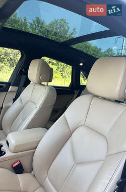 Внедорожник / Кроссовер Porsche Macan 2020 в 