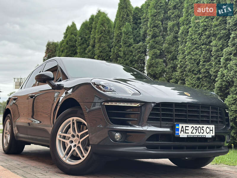 Внедорожник / Кроссовер Porsche Macan 2017 в Киеве