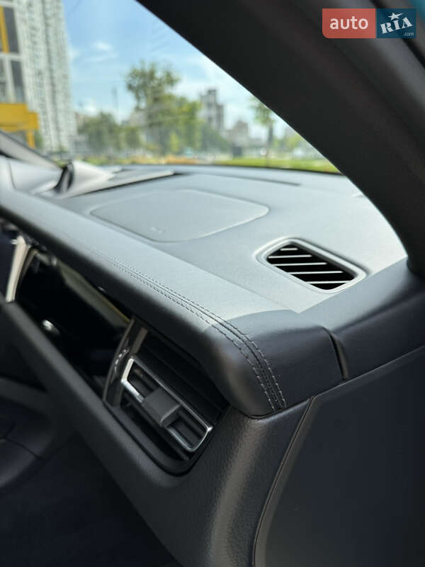 Внедорожник / Кроссовер Porsche Macan 2022 в Киеве фото 20 Внедорожник / Кроссовер Porsche Macan 2022 в Киеве
