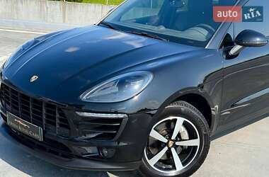 Внедорожник / Кроссовер Porsche Macan 2018 в 