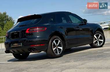 Внедорожник / Кроссовер Porsche Macan 2018 в 