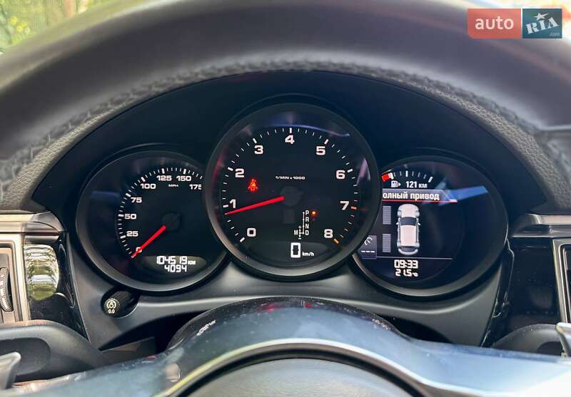 Внедорожник / Кроссовер Porsche Macan 2018 в Киеве фото 35 Внедорожник / Кроссовер Porsche Macan 2018 в Киеве