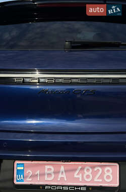 Внедорожник / Кроссовер Porsche Macan 2022 в 