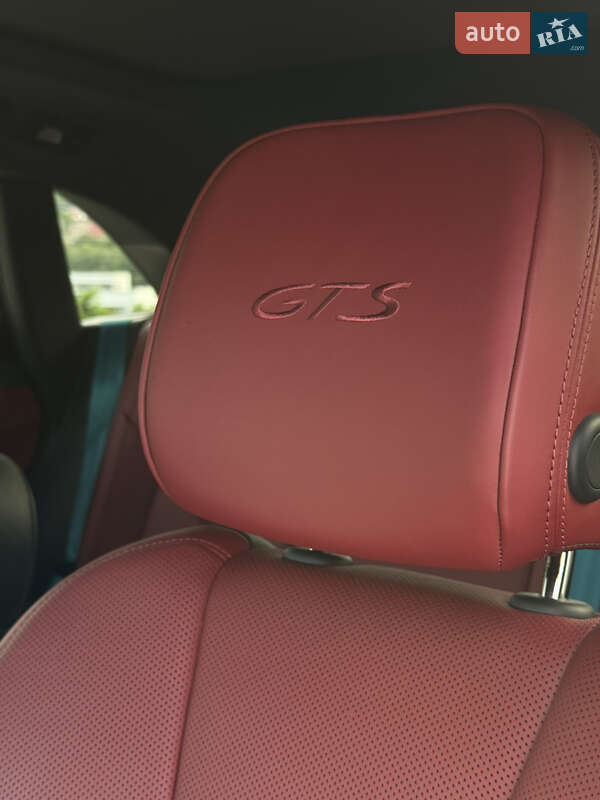 Внедорожник / Кроссовер Porsche Macan 2022 в Черновцах