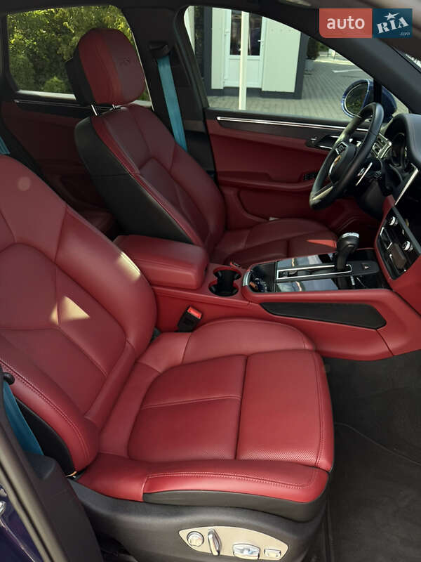 Внедорожник / Кроссовер Porsche Macan 2022 в Черновцах