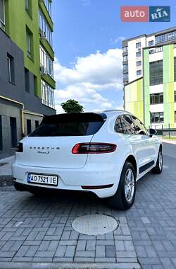 Внедорожник / Кроссовер Porsche Macan 2014 в 