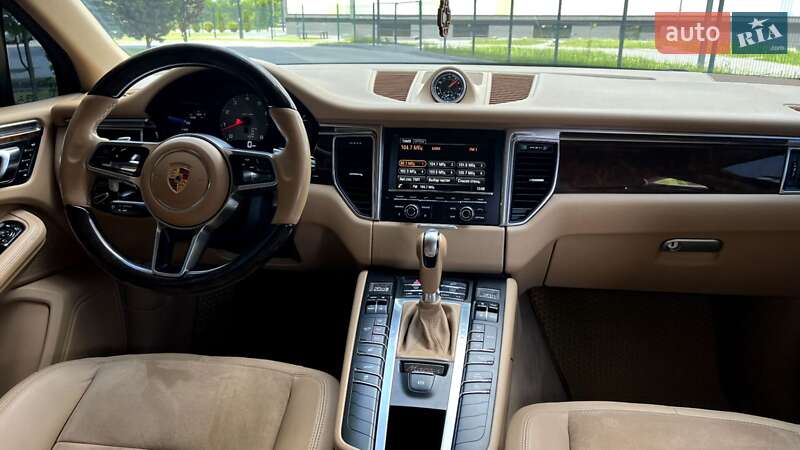 Внедорожник / Кроссовер Porsche Macan 2014 в Ивано-Франковске
