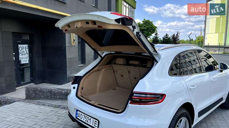 Внедорожник / Кроссовер Porsche Macan 2014 в Ивано-Франковске
