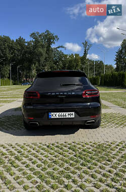 Внедорожник / Кроссовер Porsche Macan 2018 в 