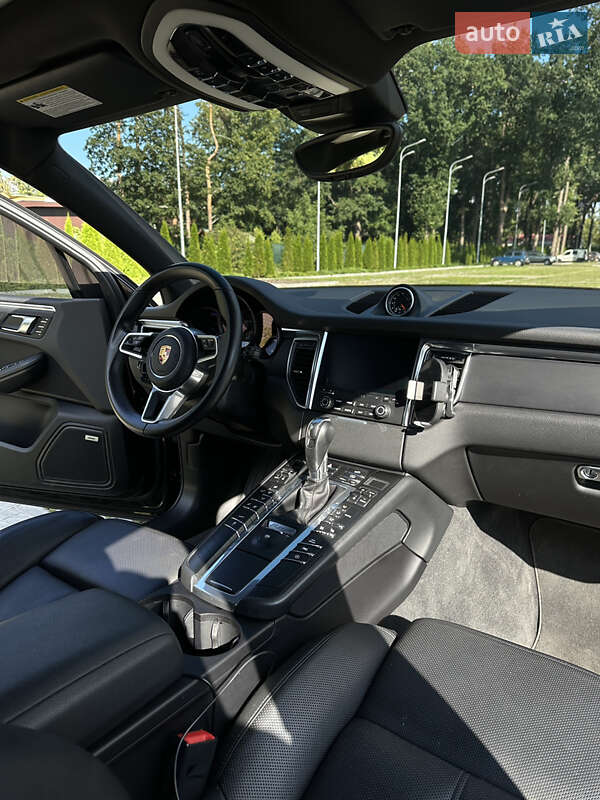 Внедорожник / Кроссовер Porsche Macan 2018 в Харькове