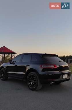 Внедорожник / Кроссовер Porsche Macan 2018 в 