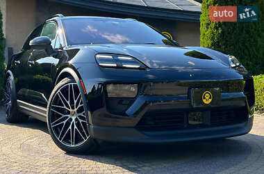 Внедорожник / Кроссовер Porsche Macan 2025 в Львове
