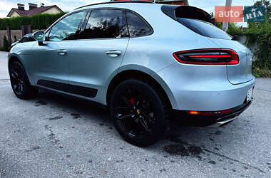 Внедорожник / Кроссовер Porsche Macan 2016 в 