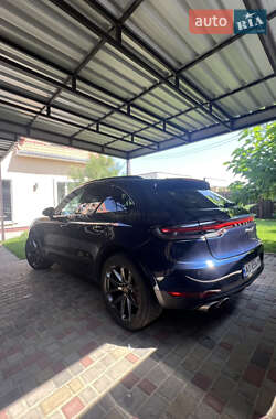 Внедорожник / Кроссовер Porsche Macan 2019 в 
