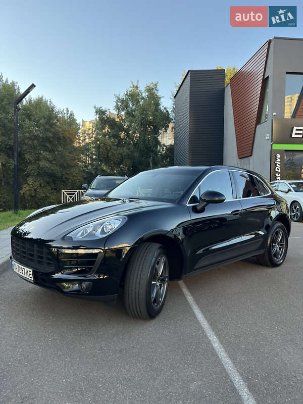 Внедорожник / Кроссовер Porsche Macan 2015 в Киеве фото 4 Внедорожник / Кроссовер Porsche Macan 2015 в Киеве