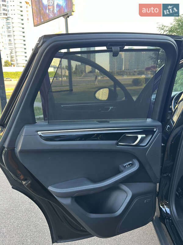 Внедорожник / Кроссовер Porsche Macan 2015 в Киеве фото 19 Внедорожник / Кроссовер Porsche Macan 2015 в Киеве