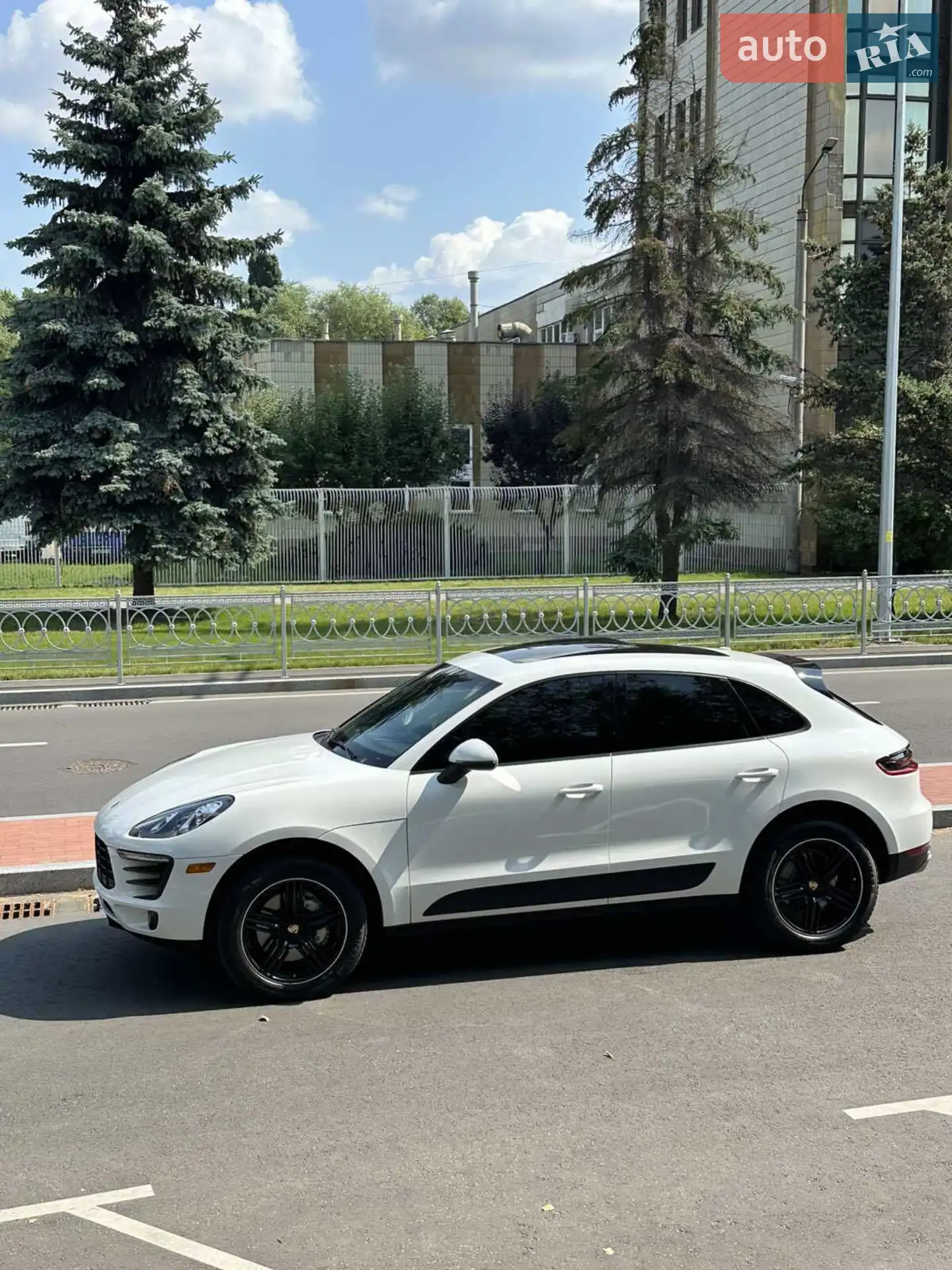 2014 Porsche Macan - мініатюра 29