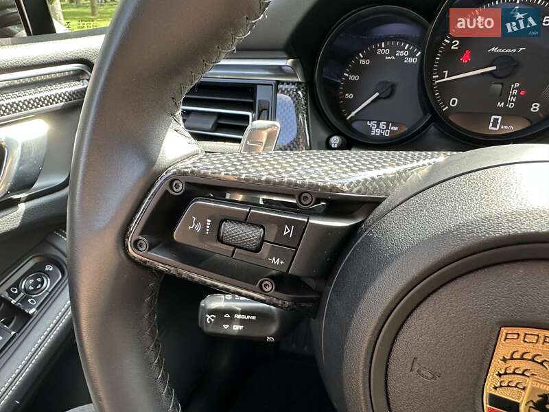Внедорожник / Кроссовер Porsche Macan 2022 в Харькове