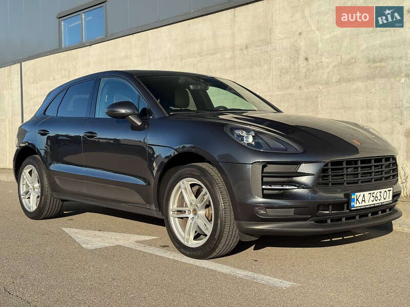Porsche Macan 2021