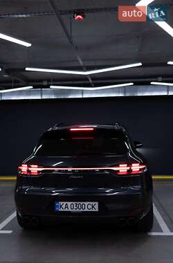 Внедорожник / Кроссовер Porsche Macan 2018 в Киеве
